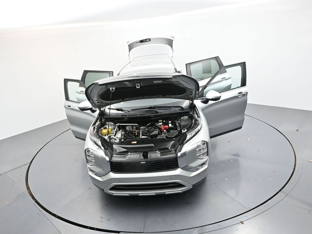 2022 Mitsubishi Outlander SE