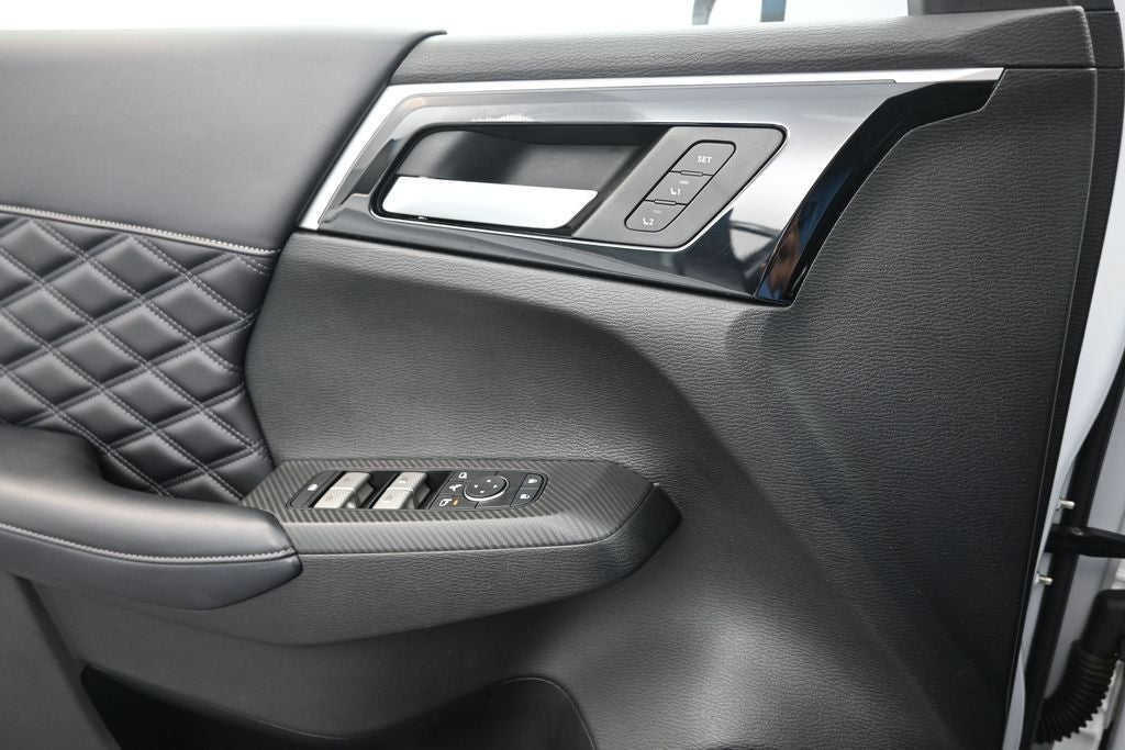 2023 Mitsubishi Outlander SEL