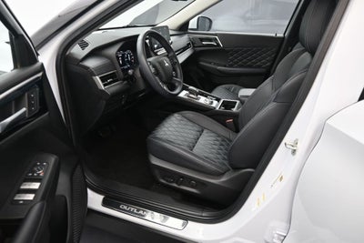2023 Mitsubishi Outlander SEL