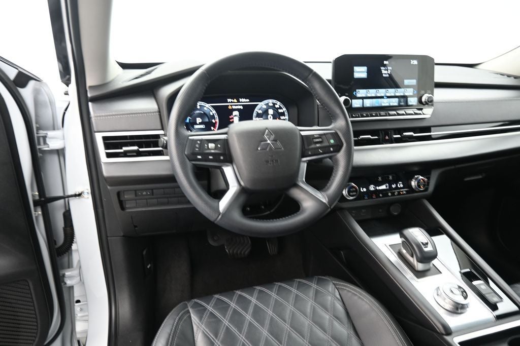 2023 Mitsubishi Outlander SEL