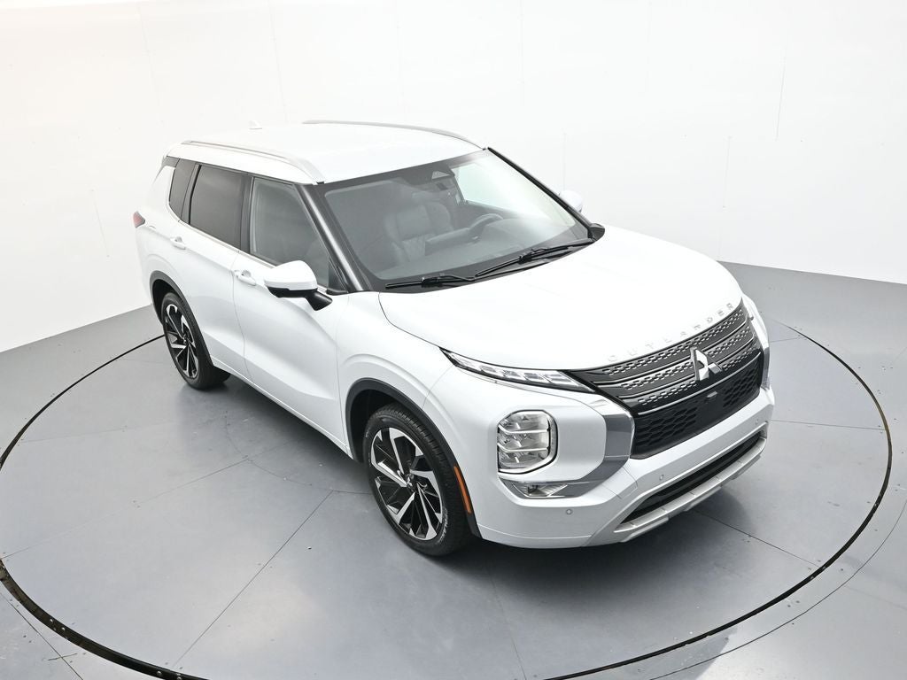 2023 Mitsubishi Outlander SEL