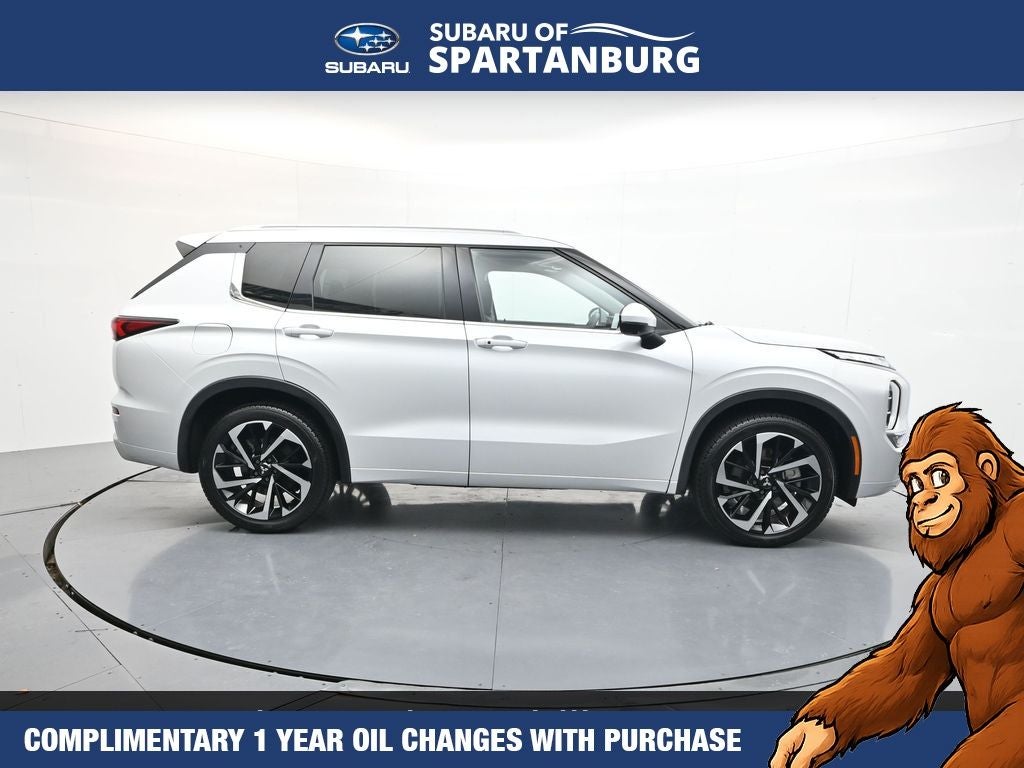 2023 Mitsubishi Outlander SEL
