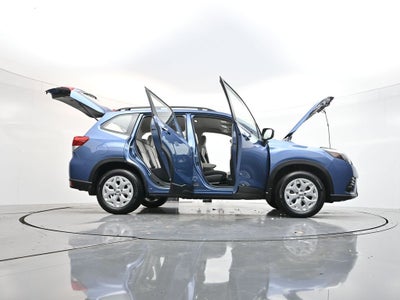 2023 Subaru Forester Base