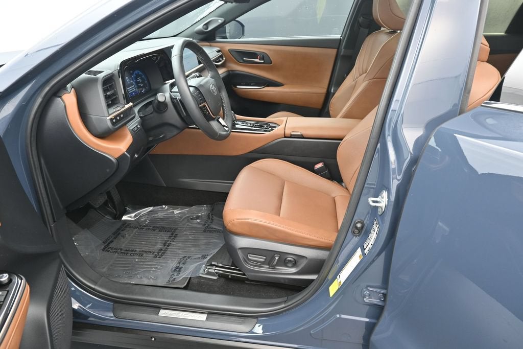 2025 Toyota Crown Signia Limited