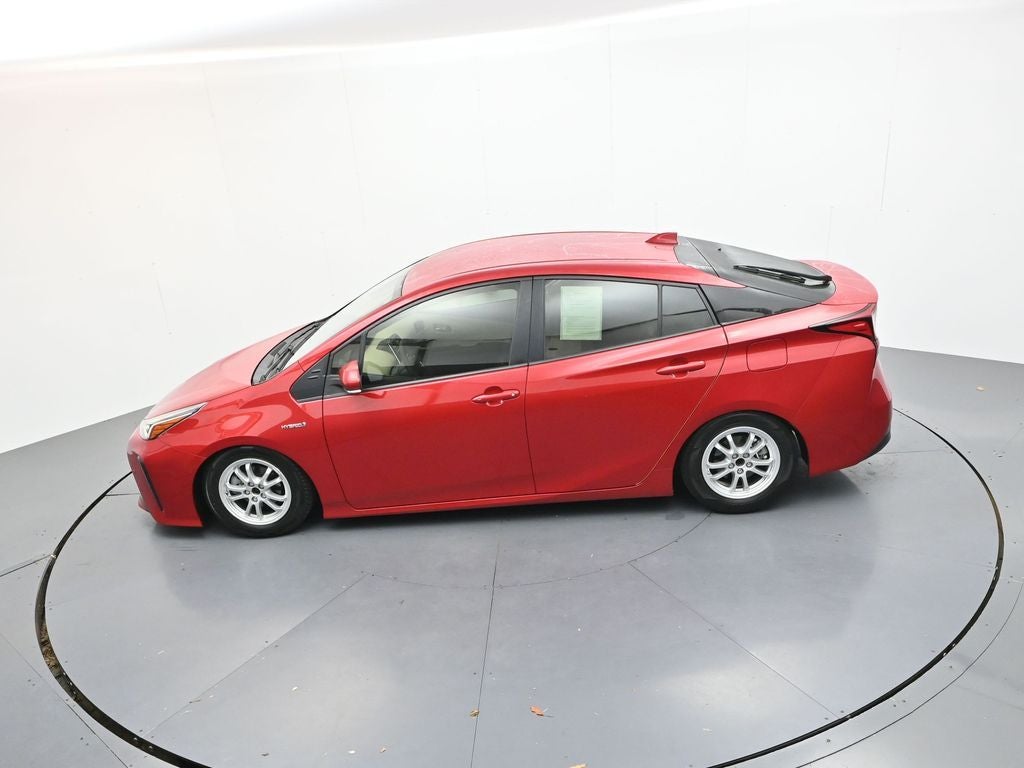 2021 Toyota Prius LE
