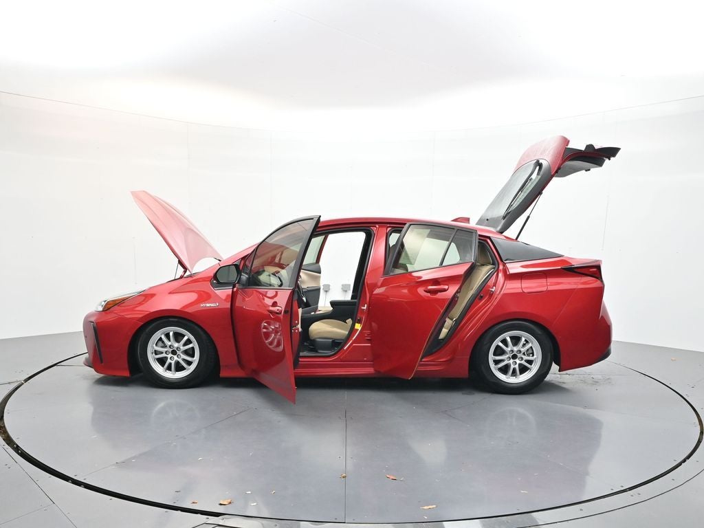 2021 Toyota Prius LE