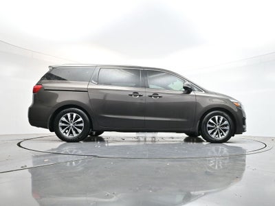 2017 Kia Sedona SX
