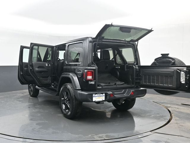 2020 Jeep Wrangler Unlimited Sahara Altitude
