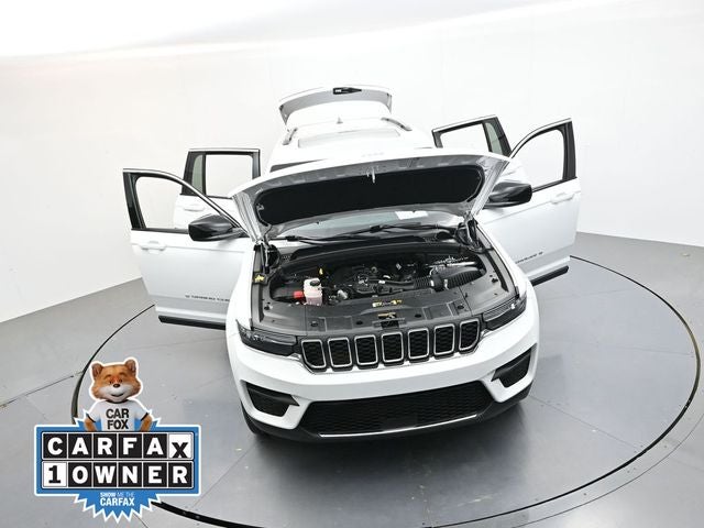 2024 Jeep Grand Cherokee Laredo
