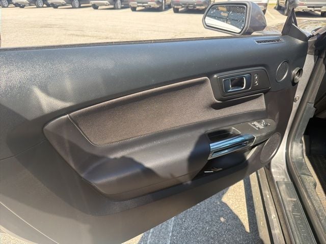 2022 Ford Mustang EcoBoost