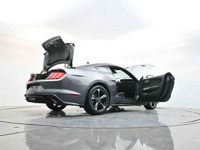 2022 Ford Mustang EcoBoost