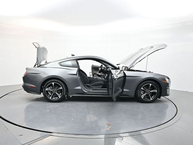 2022 Ford Mustang EcoBoost