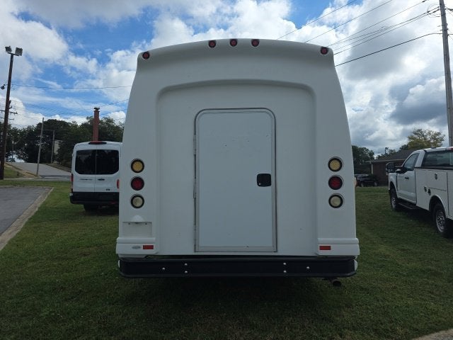 2006 Ford E-450SD Base