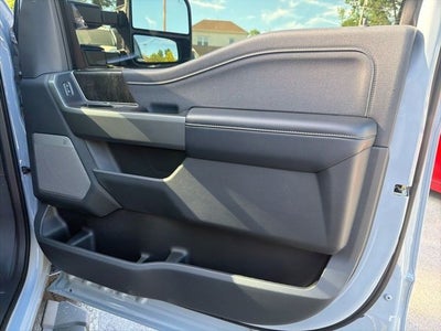 2025 Ford F-350SD Lariat