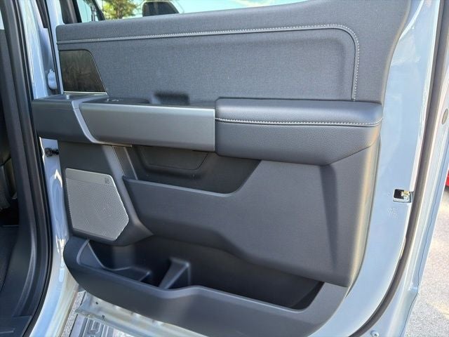 2025 Ford F-350SD Lariat