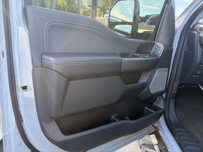 2025 Ford F-350SD Lariat