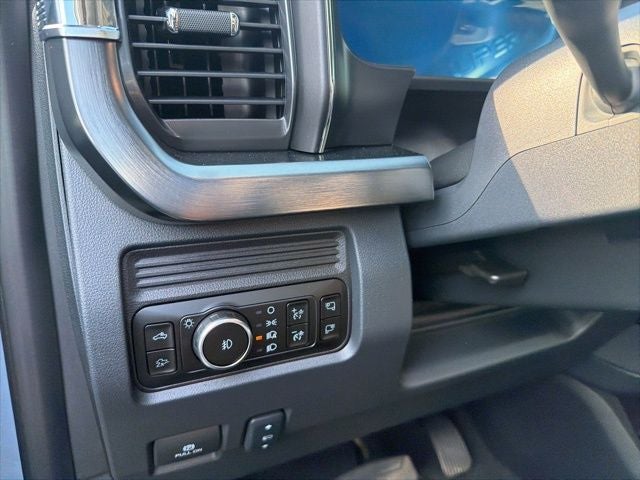 2025 Ford F-350SD Lariat