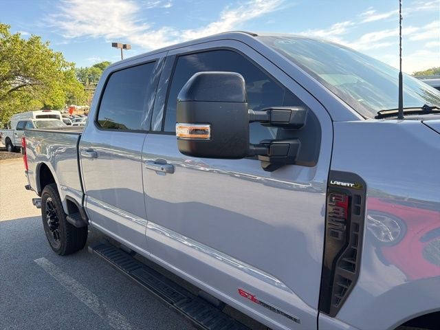 2025 Ford F-350SD Lariat