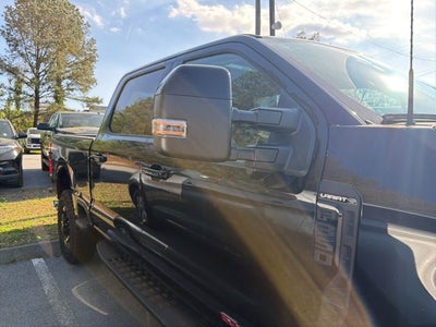 2025 Ford F-350SD Lariat