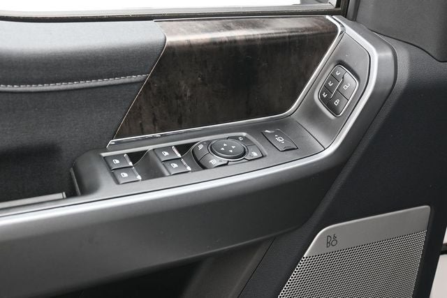 2025 Ford F-350SD Lariat