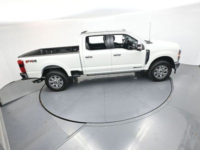 2025 Ford F-350SD Lariat