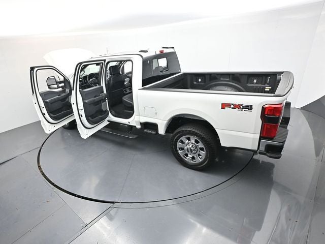 2025 Ford F-350SD Lariat