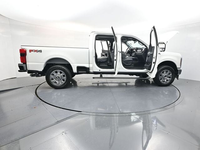 2025 Ford F-350SD Lariat