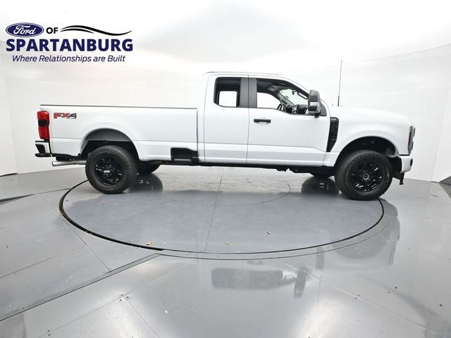 2025 Ford F-350SD XL
