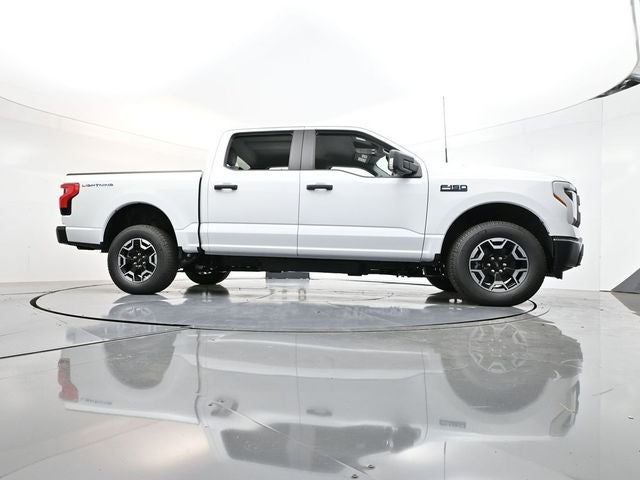 2024 Ford F-150 Lightning Pro