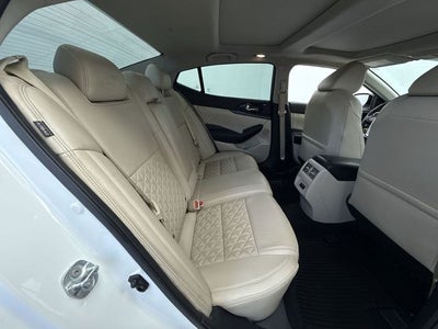 2021 Nissan Maxima Platinum