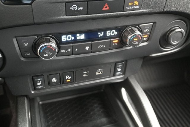 2024 Nissan Frontier SL