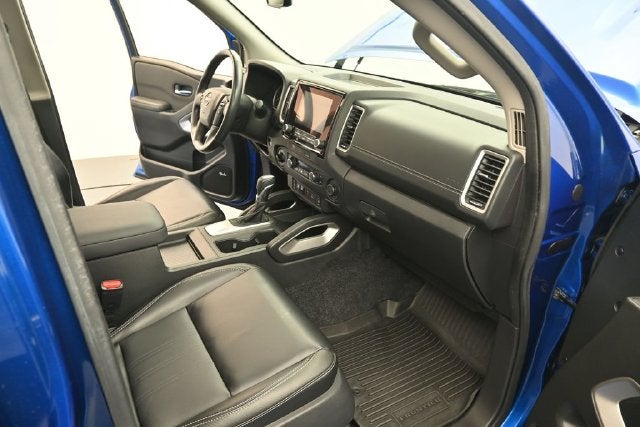 2024 Nissan Frontier SL