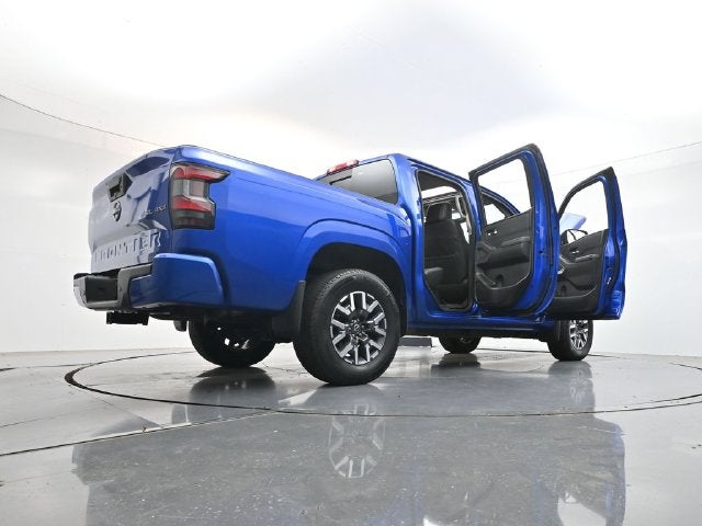 2024 Nissan Frontier SL