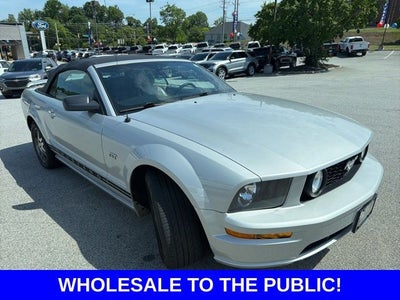2005 Ford Mustang GT Premium
