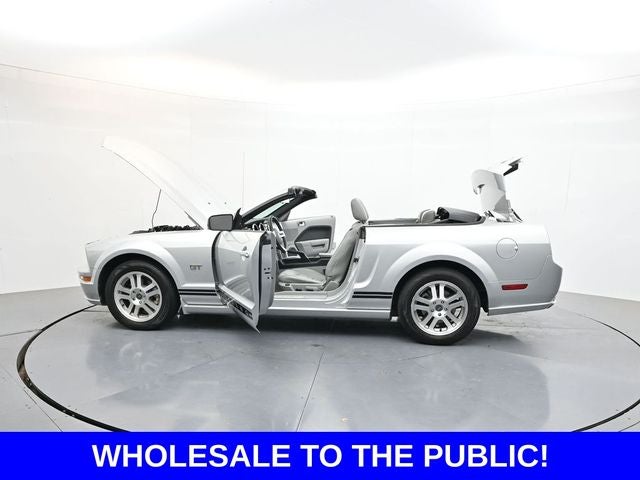 2005 Ford Mustang GT Premium