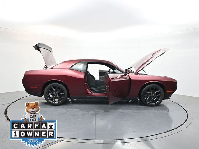2021 Dodge Challenger SXT