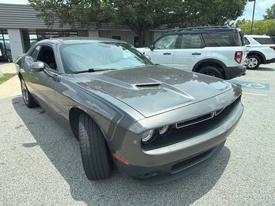 2016 Dodge Challenger SXT