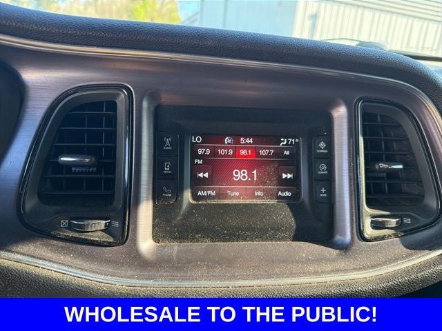 2017 Dodge Challenger SXT