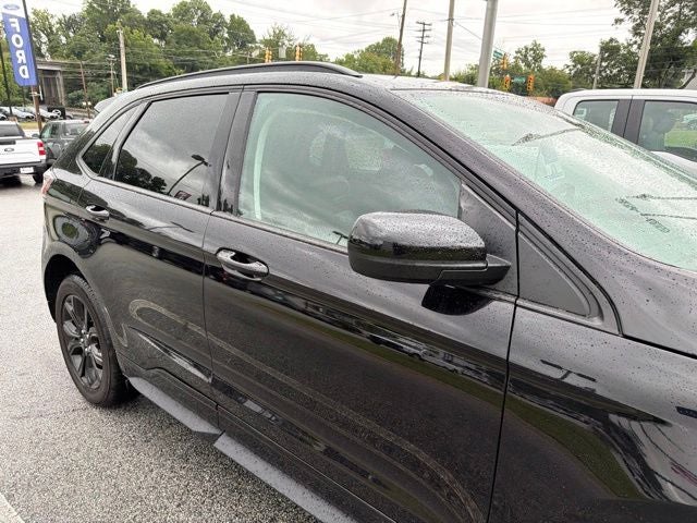 2023 Ford Edge SE