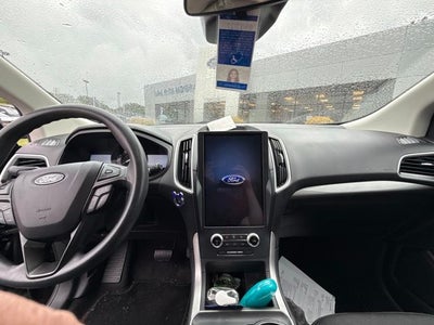 2023 Ford Edge SE