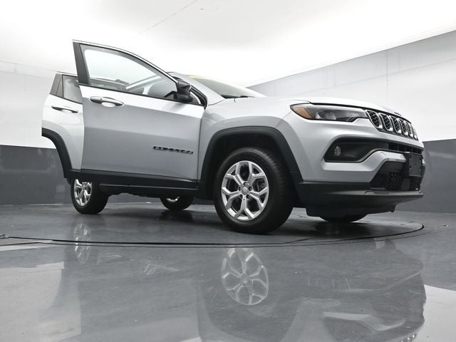 2024 Jeep Compass Latitude Back-Up Camera Cruise