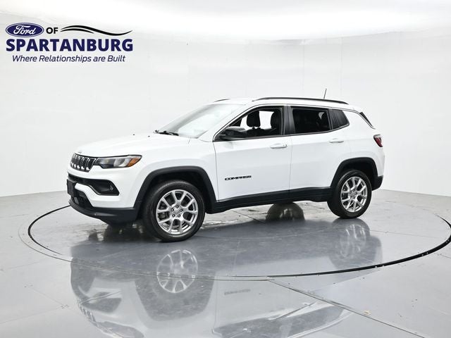 2023 Jeep Compass Latitude Lux