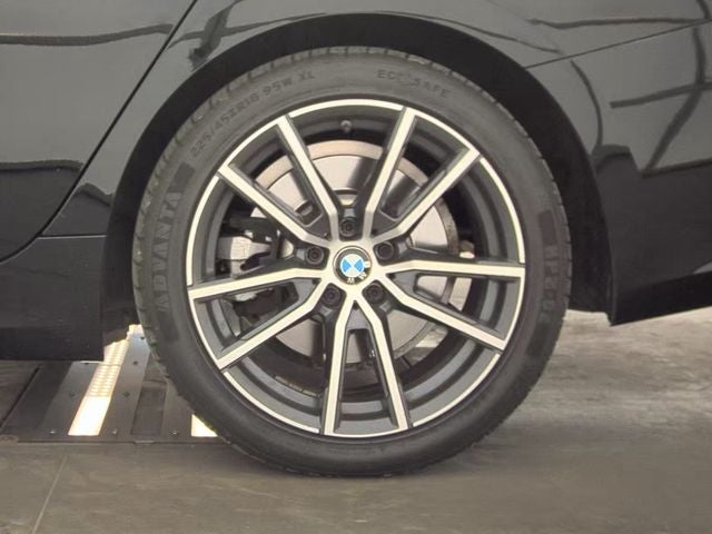 2021 BMW 3 Series 330i