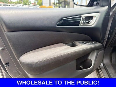 2017 Nissan Pathfinder SV