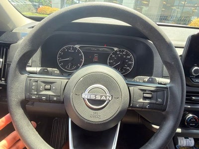 2025 Nissan Pathfinder S