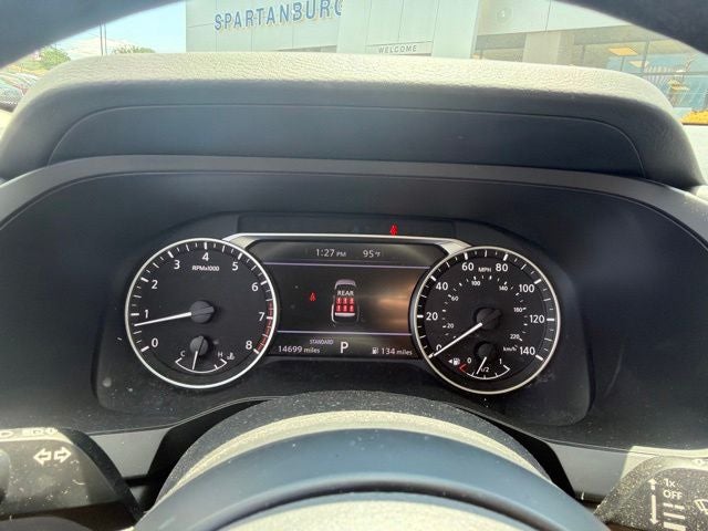 2025 Nissan Pathfinder S