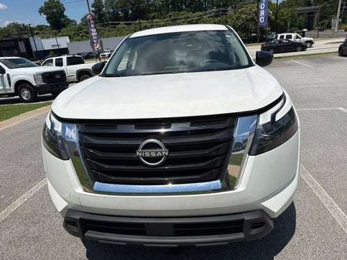 2025 Nissan Pathfinder S
