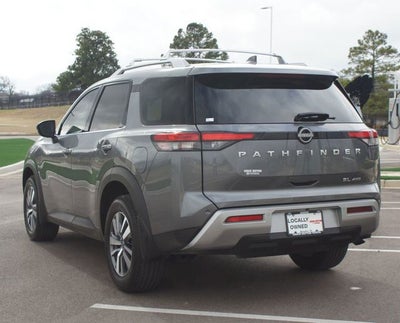 2024 Nissan Pathfinder SL