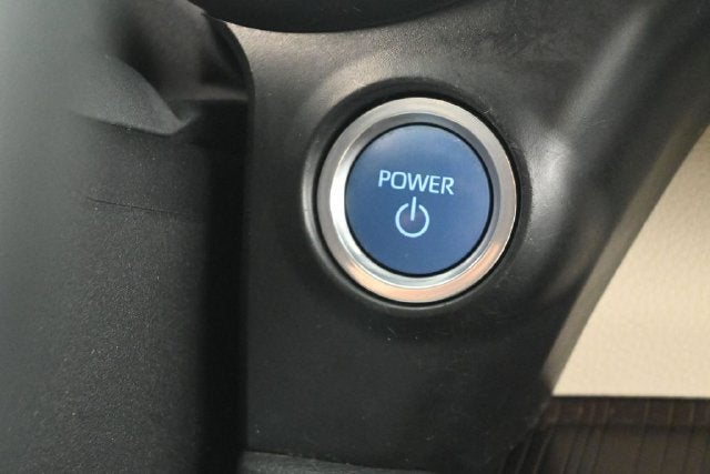 2021 Toyota Sienna XLE 8 Passenger