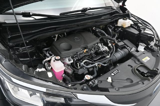 2021 Toyota Sienna XLE 8 Passenger